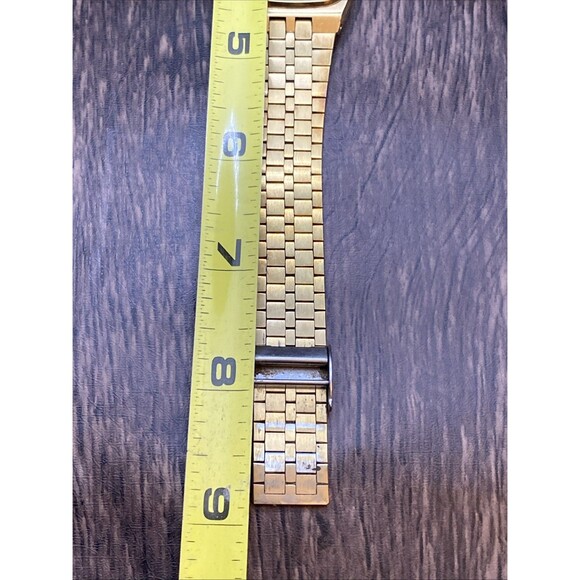 Vintage Men’s Seiko Gold Tone Slim Square Quartz Watch - Picture 12 of 12